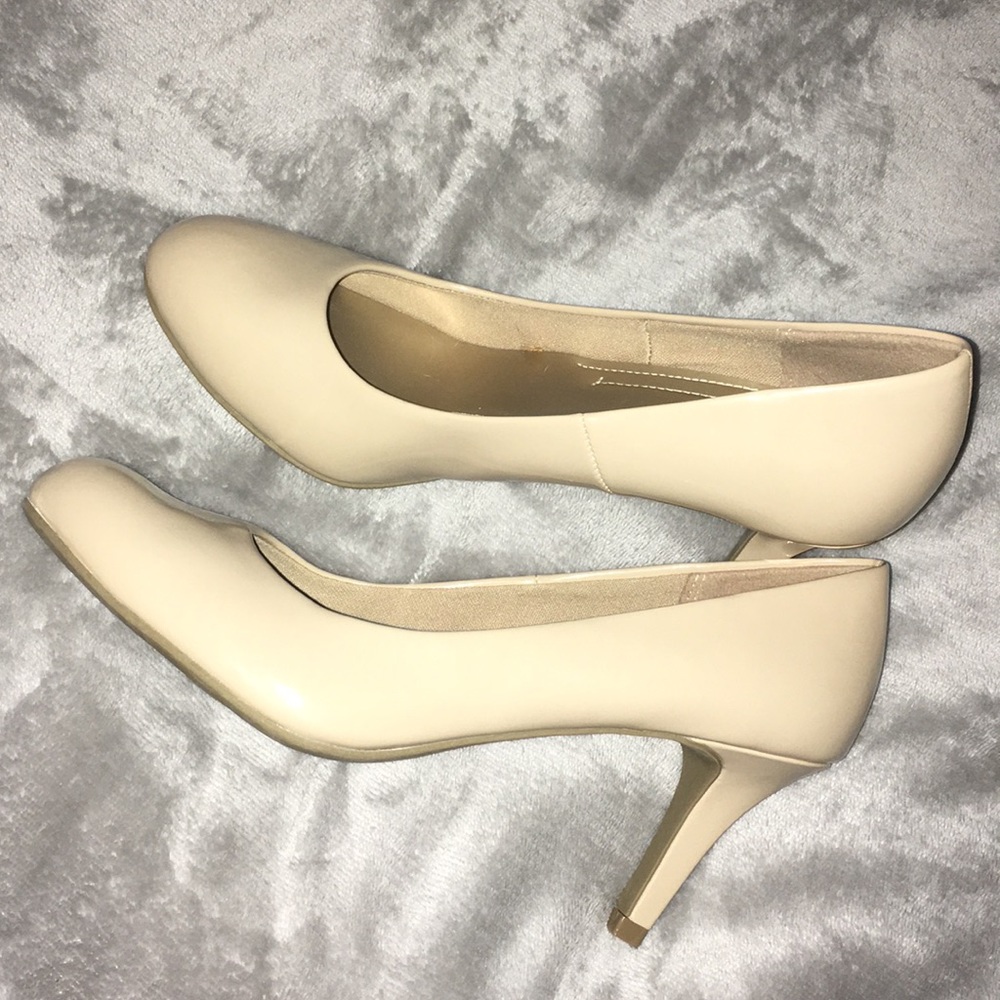 Nude heels